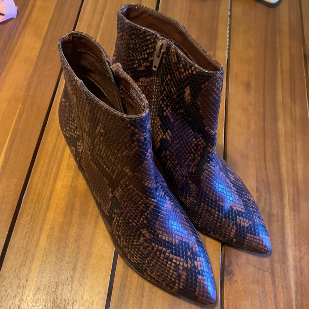 Steve Madden boots